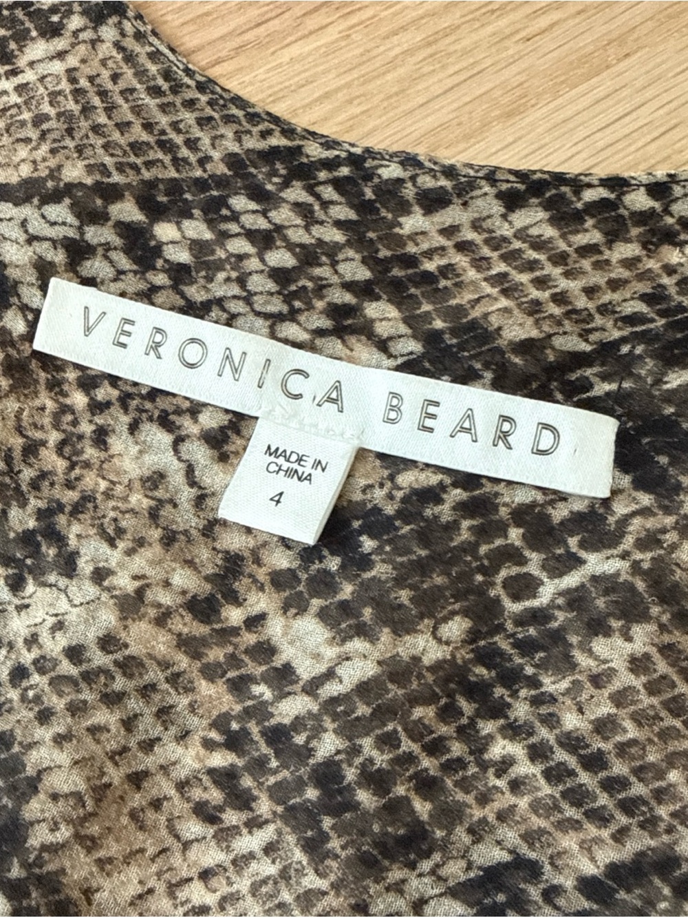 VERONICA BEARD Lowell Snake Print Silk Blouse With Camisole Size 4 Professional - Picture 6 of 11